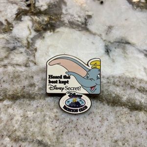 Disney Vacation club Dumbo pin